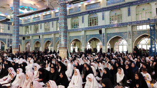 بزرگترین محفل دانش‌آموزی انس با قرآن کریم در مراغه