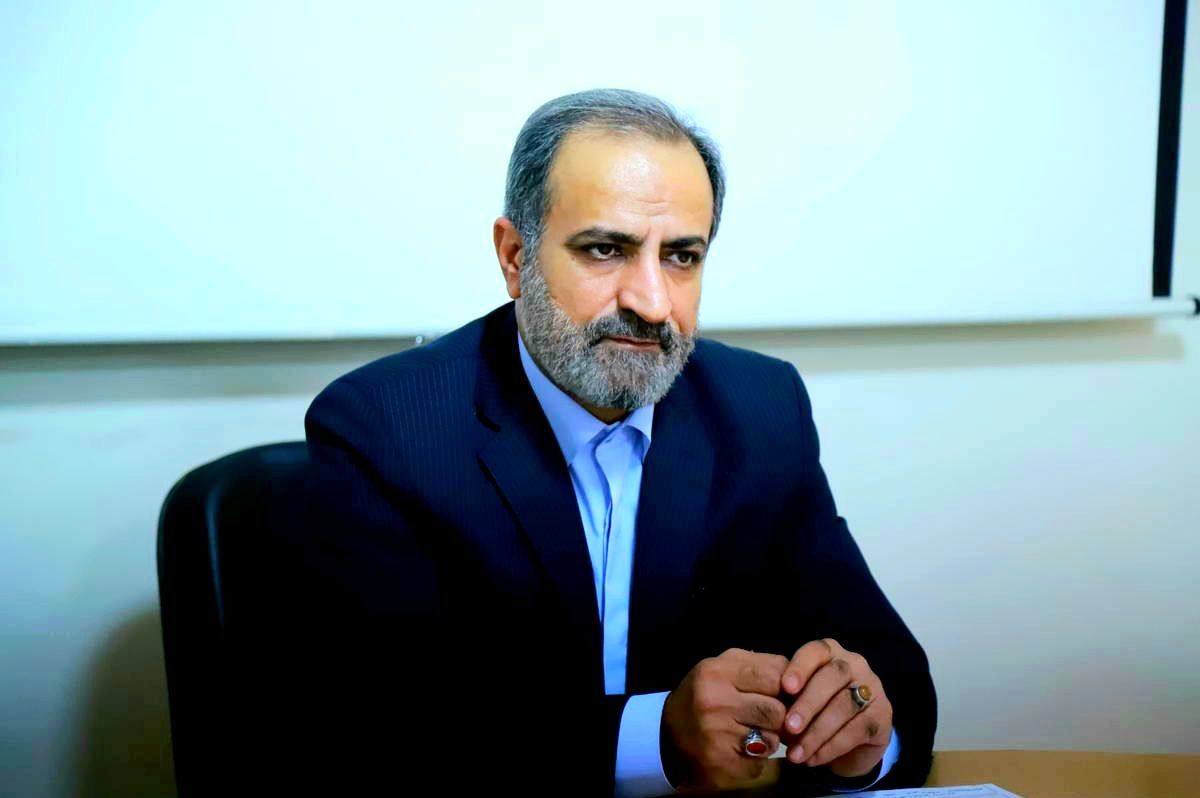 معلمان نقش کلیدی در آشنایی دانش‌آموزان با فرهنگ ایثار و شهادت دارند