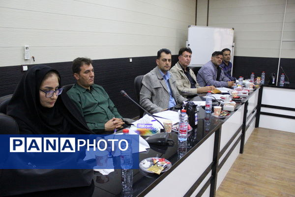 نشست تخصصی کارشناسان سواد آموزی استان بوشهر