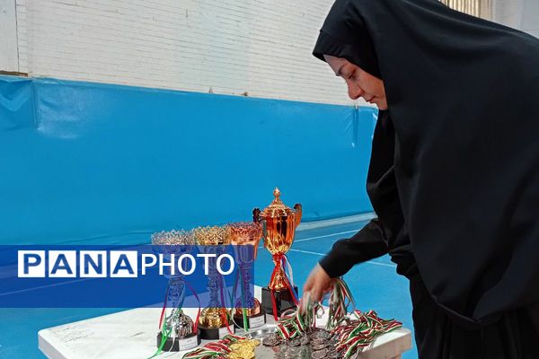 اختتامیه مسابقات والیبال دانش‌آموزان دختر مدارس شهرستان قرچک