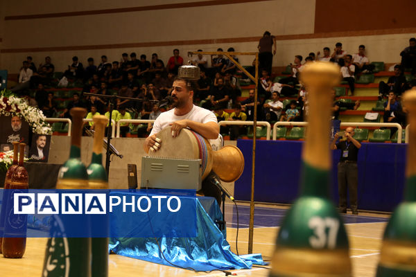 مشعل مسابقات کشوری ورزش دانش‌آموزی در تبریز روشن شد