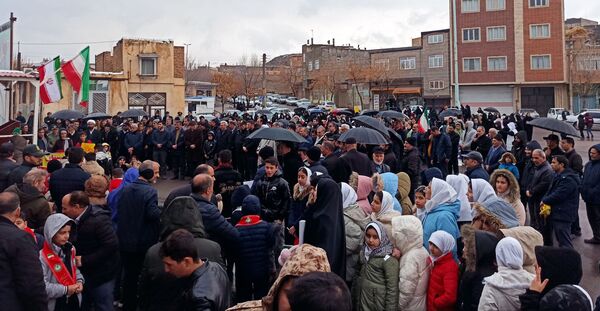 قابی از خواجه در راهپیمایی ۲۲‌بهمن