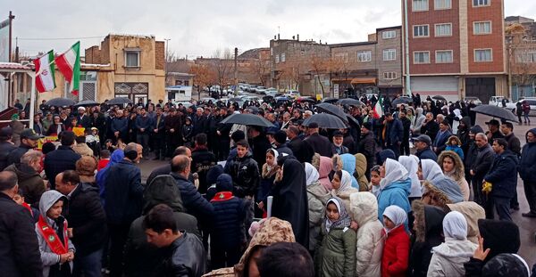 قابی از خواجه در راهپیمایی ۲۲‌بهمن
