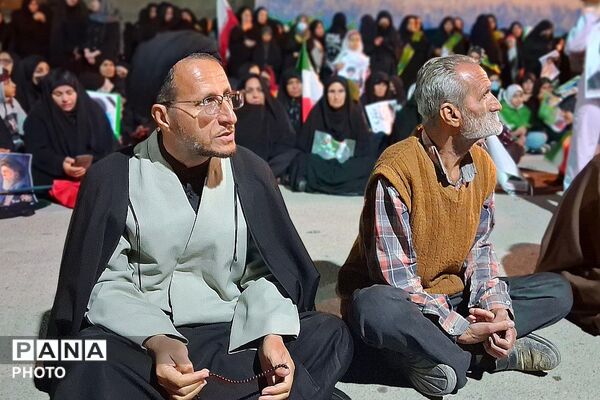 حضور شامگاهی مردم داغدار در پارکینگ شهرداری شهرستان باشت