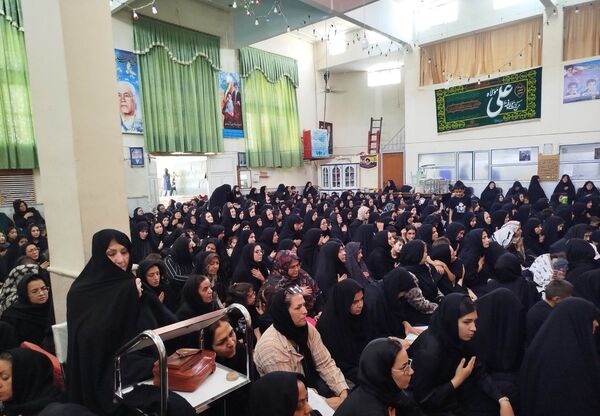 مراسم ظهر تاسوعا حسینی در مسجد شهدای گمنام 