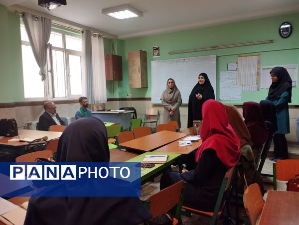 برگزاری اولین جلسه‌ اجتماعات یادگیری آموزگاران شهرستان ملارد در دبستان دخترانه حضرت زینب (س)