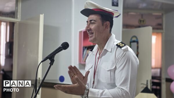 جشن شکوفه‌ها در مدرسه شاهد شهید بهنام محمدی