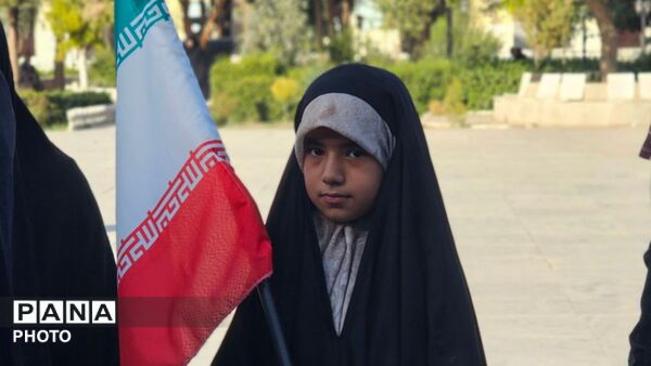 مراسم ملی «میهمان لاله‌ها» در گلزار شهدای خواجه‌ربیع