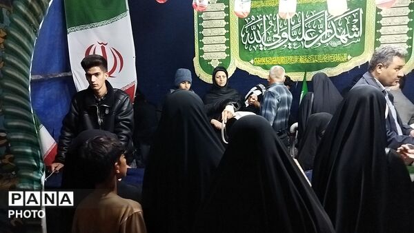گذری بر فعالیت موکب بلوار غزالی در پنجاه و پنجمین شب از اجتماعات مردمی 