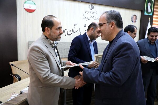 مسئولان جدید عدالت تربیتی همدان منصوب شدند؛ حرکت قرارگاه‌های جهادی با حکم مدیرکل