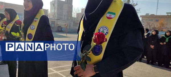 مراسم وداع با شهید گمنام در دبیرستان شهید هاشمی نژاد نیشابور