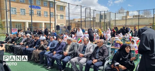 عزاداری باشکوه در دلفان سوگ دختران میناب در مدرسه شاهد پسرانه