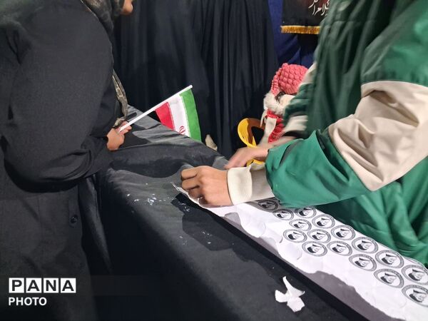  برپایی موکب های خدمت رسانی در حسینیه فضل 