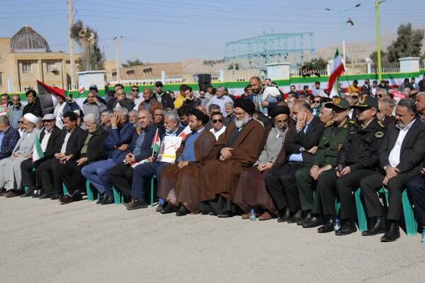 حضور پرشور دانش‌آموزان گچساران در راهپیمایی ۲۲ بهمن