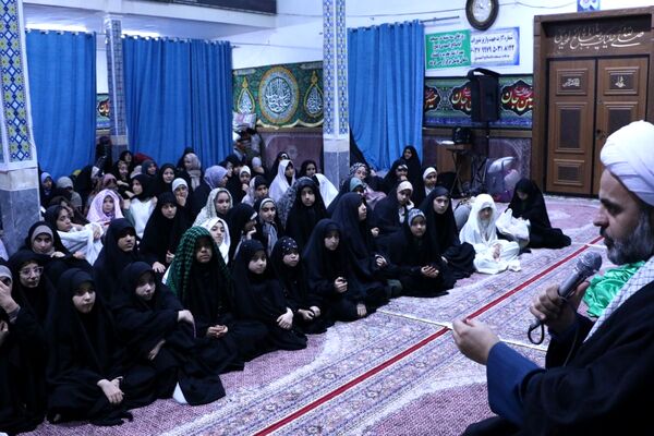  اعتکاف دانش‌آموزی در فضایی معنوی و آرام در ملارد