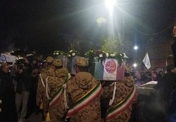شهید جنگ رمضان بر دوش مردم نیشابور 