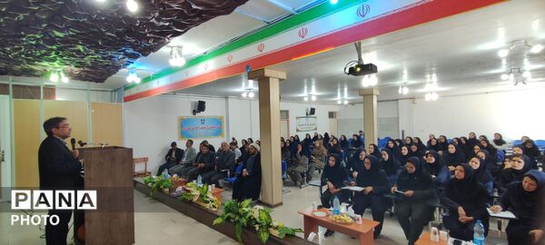 نشست هم اندیشی مدیران و معلمین مرکز فرهنگی آموزشی سما در شهرستان شیروان