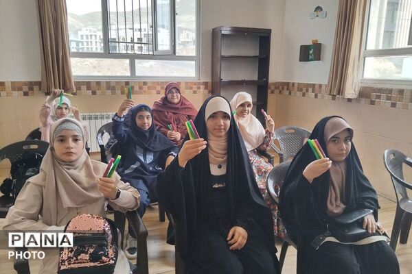 جشن شکوفه‌ها در مجتمع آموزشی مهر فاطمی پردیس