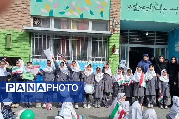 جشن انقلاب در ناحیه دو شهرری با حضور معاون پرورشی و فرهنگی شهرستانهای استان تهران 