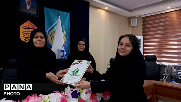 نشست برخط اختتامیه دوازدهمین دوره مجلس دانش آموزی کشور در خوزستان