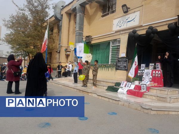 زنگ استکبار ستیزی در مدارس رضویه