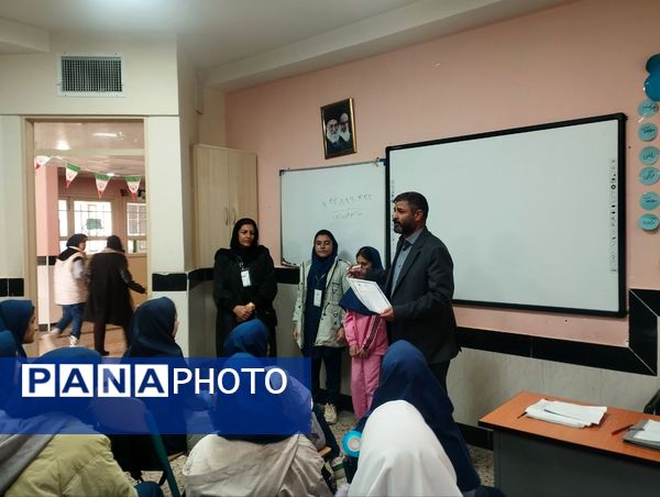 مسابقات دارت در مدرسه دخترانه ضحی ۲