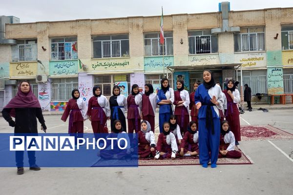 المپیاد ورزشی درون مدرسه‌ای در دبیرستان شاهد فیض ناحیه ۳ شیراز