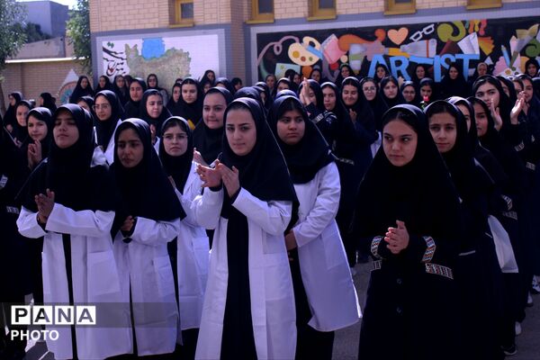 «یک روز با هنرستان مــــن» در هنرستان شهید سادلجی شهرستان کبودراهنگ 