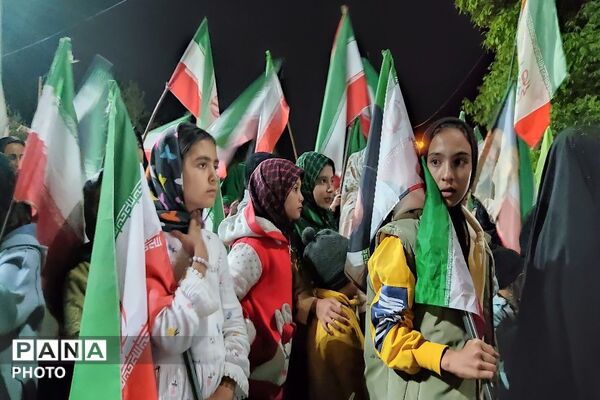 جوشش غیرت انقلابی مردم شهر بار در  اجتماعات شبانه