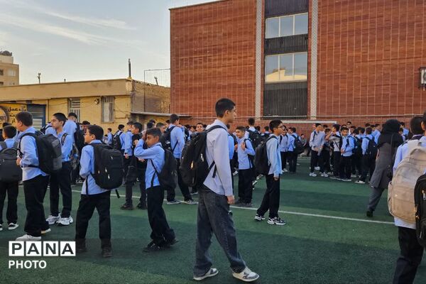 بازگشت دانش‌آموزان به کلاس‌های درس