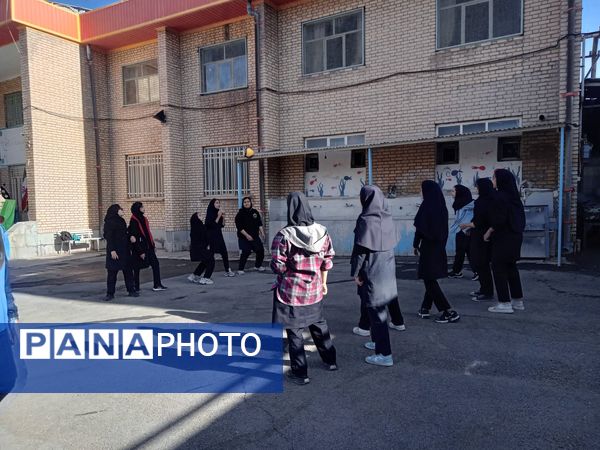 برگزاری المپیاد ورزشی در دبیرستان سرهنگ غفوری شهرستان تفرش