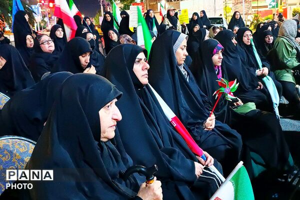 اجتماع باشکوه مردمی موج هفتاد و یکم در ورامین با حضور گسترده مردم
