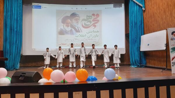 برگزاری همایش یاوران انقلاب و پیشتازان مقاومت ناحیه 3 کرج