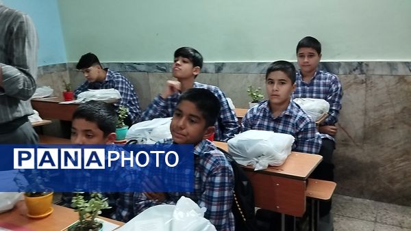  جشن جوانه‌ها در دبیرستان پسرانه متوسطه اول میرزا حسن افشار ناحیه 7 مشهد