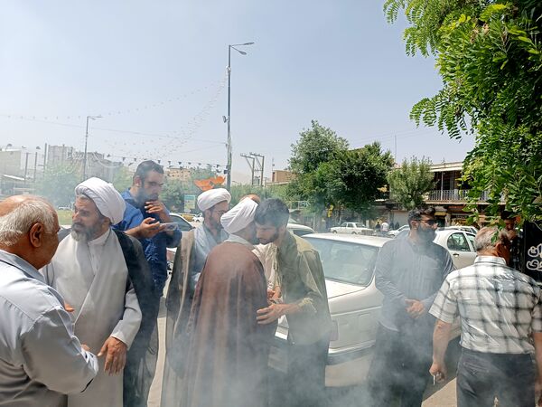 بازگشت امام جمعه از سفر مکه و استقبال گرم مردم فارسان