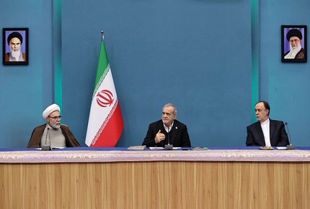 دین‌باوری و مردم‌محوری دو رکن اساسی پایداری و مانایی انقلاب است
