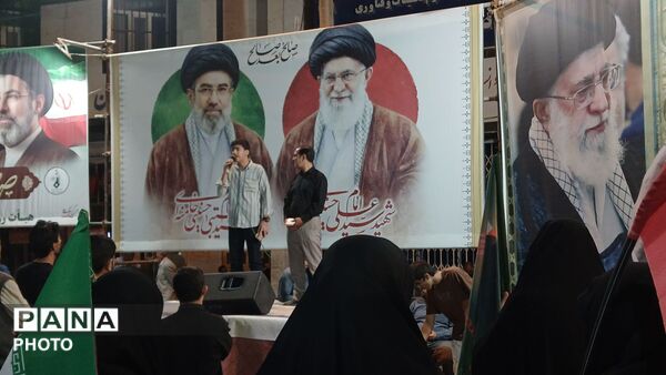 دل‌های عاشق وطن در خرم‌ آباد، وفاداری را به تصویر کشیدند