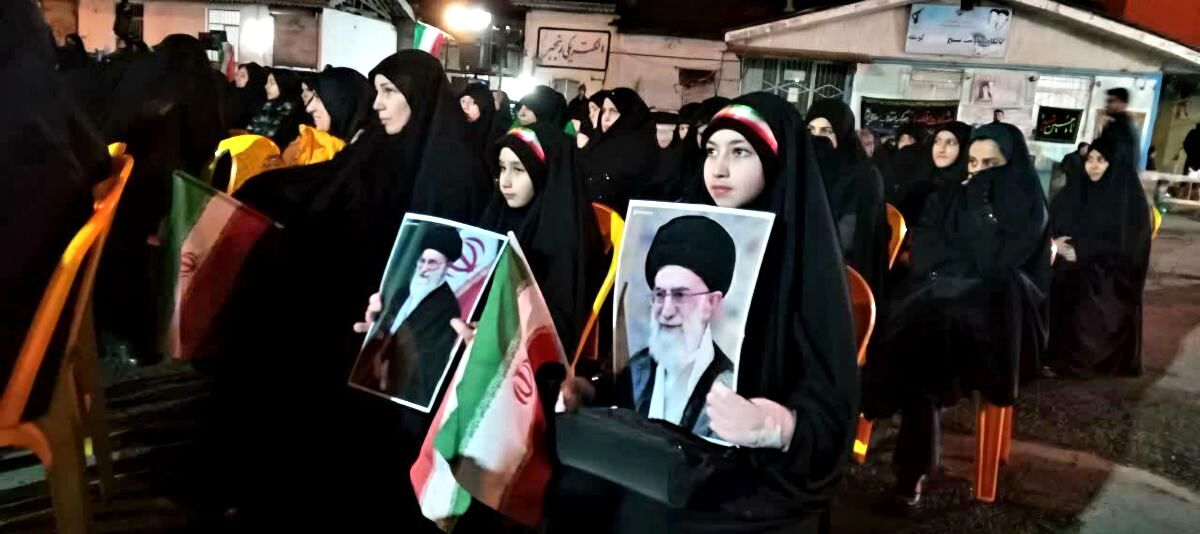 اجتماع مردم کومله به مناسبت شهادت رهبر انقلاب