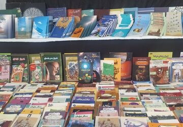 افتتاحیه طرح «کتاب‌گردون» در کانون شهیدان گوهری خلیل آباد 