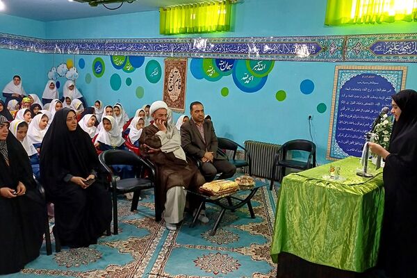 مراسم ولادت حضرت زینب(س) در دبستان صابران یک شهریار
