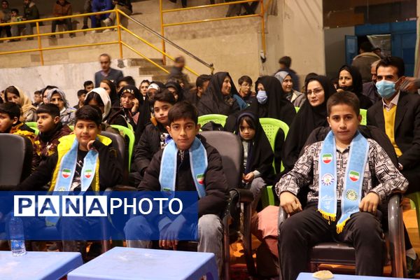 برگزاری جشن بزرگ انقلاب و نیمه شعبان در سالن خلیج فارس آشخانه 