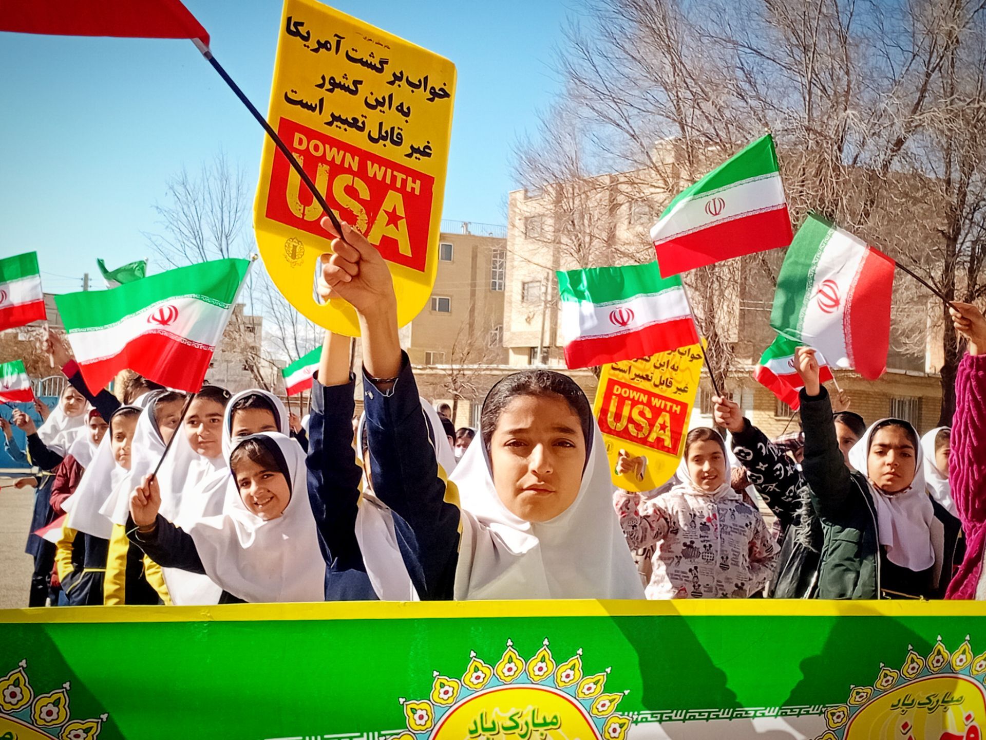 زنگ انقلاب در دبستان مهرعلی نادیپور، طنین‌انداز شد