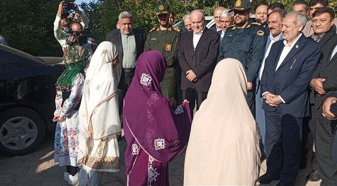 حضور وزیر آموزش‌وپرورش در شهرستان‌ درمیان