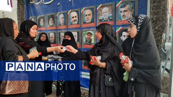 مشارکت نوجوانان عاشورایی در مراسم جاماندگان اربعین حسینی