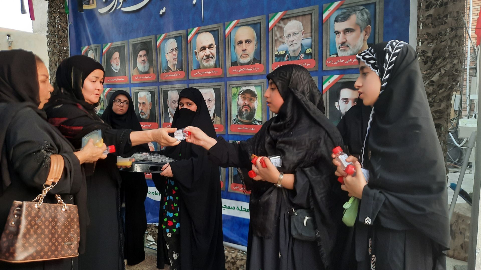 مشارکت نوجوانان عاشورایی در مراسم جاماندگان اربعین حسینی