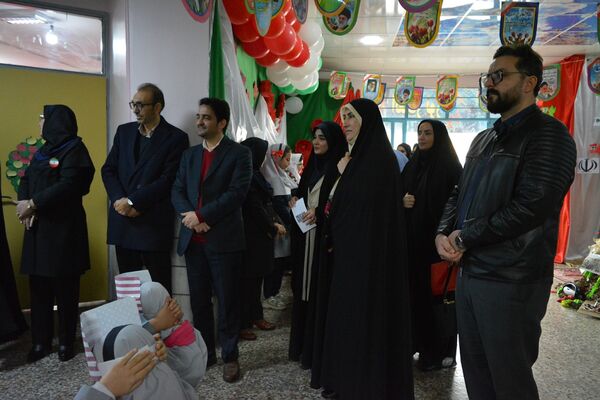 افتتاحیه طرح  «ایرانمون» در مدرسه شهدای گمنام بهارستان‌دو