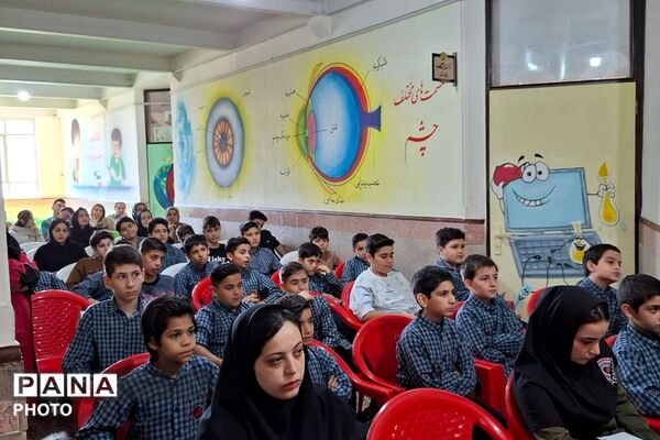 طنین نوای قرآن و هنر در دبستان ملاصدرا ،تجلیل از سفیران نماز تا برترین‌های پرسش مهر