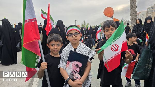 اجتماع باشکوه «جنگ رمضان» در بندرعباس 