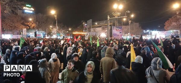 تجمع و راهپیمایی مردم ولایتمدار بجنورد در میدان شهید