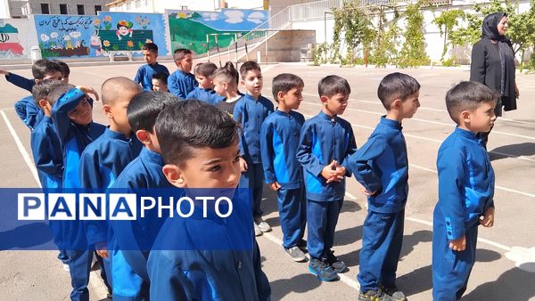 جشن ورود شکوفه‌های محلاتی به کلاس اول